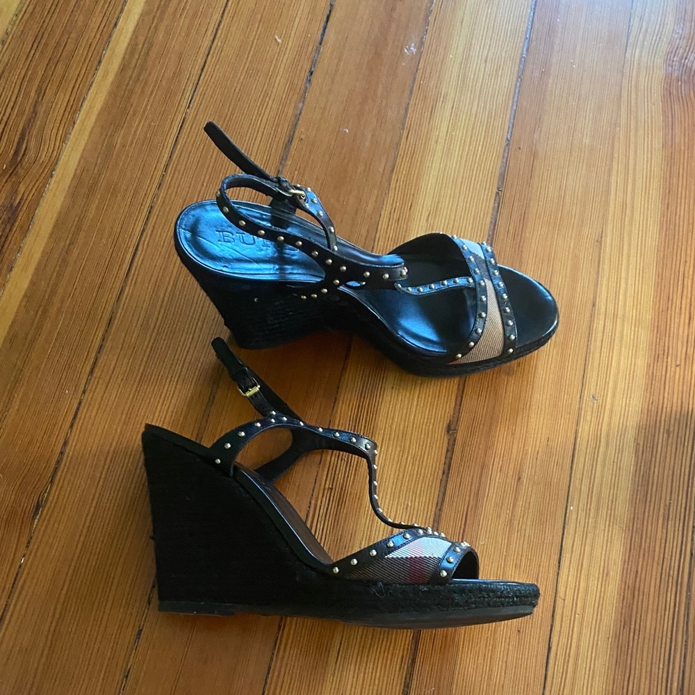 Burberry plaid black tartan Studded Wedge espadrille Sandals 39